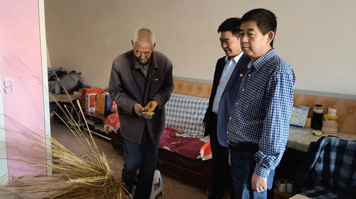 传递“接力棒”——爱游戏在线(中国)集团顺利完成驻村工作队员轮换交接工作