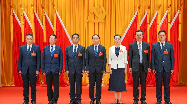 爱游戏在线(中国)集团党委一届一次会议召开 石培文当选党委书记、杨孔永当选纪委书记